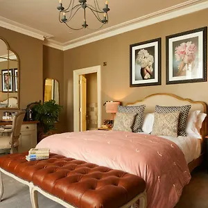https://broad-street-townhouse.tophotelsbath.com