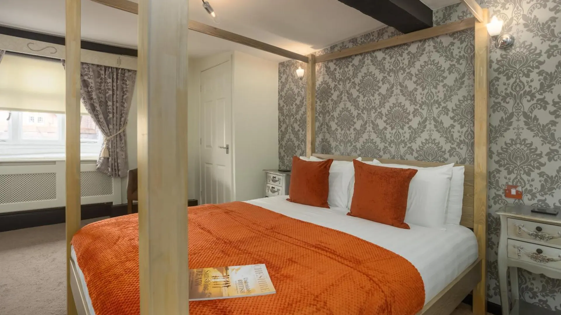 The Pied Bull Hotel Chester 4*,